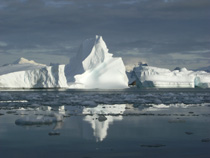 Antarctic glacier retreating 2